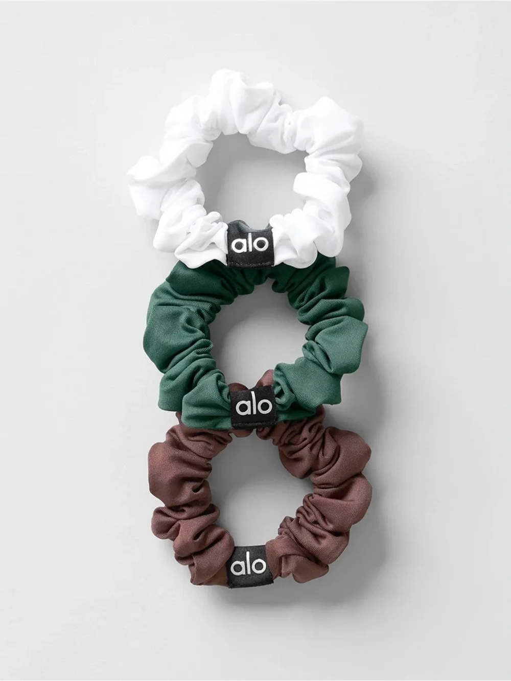 Alo Fresh Mini Scrunchie 3-Pack - Brownstone/White/ Clover Green
